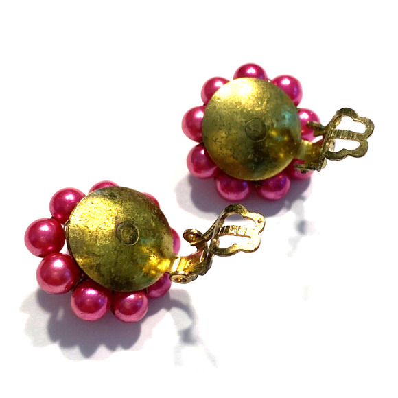 Vintage Mid Century Clip On Earrings Fuschia Pink Beaded Clusters Signed Japan - Picture 6 of 7